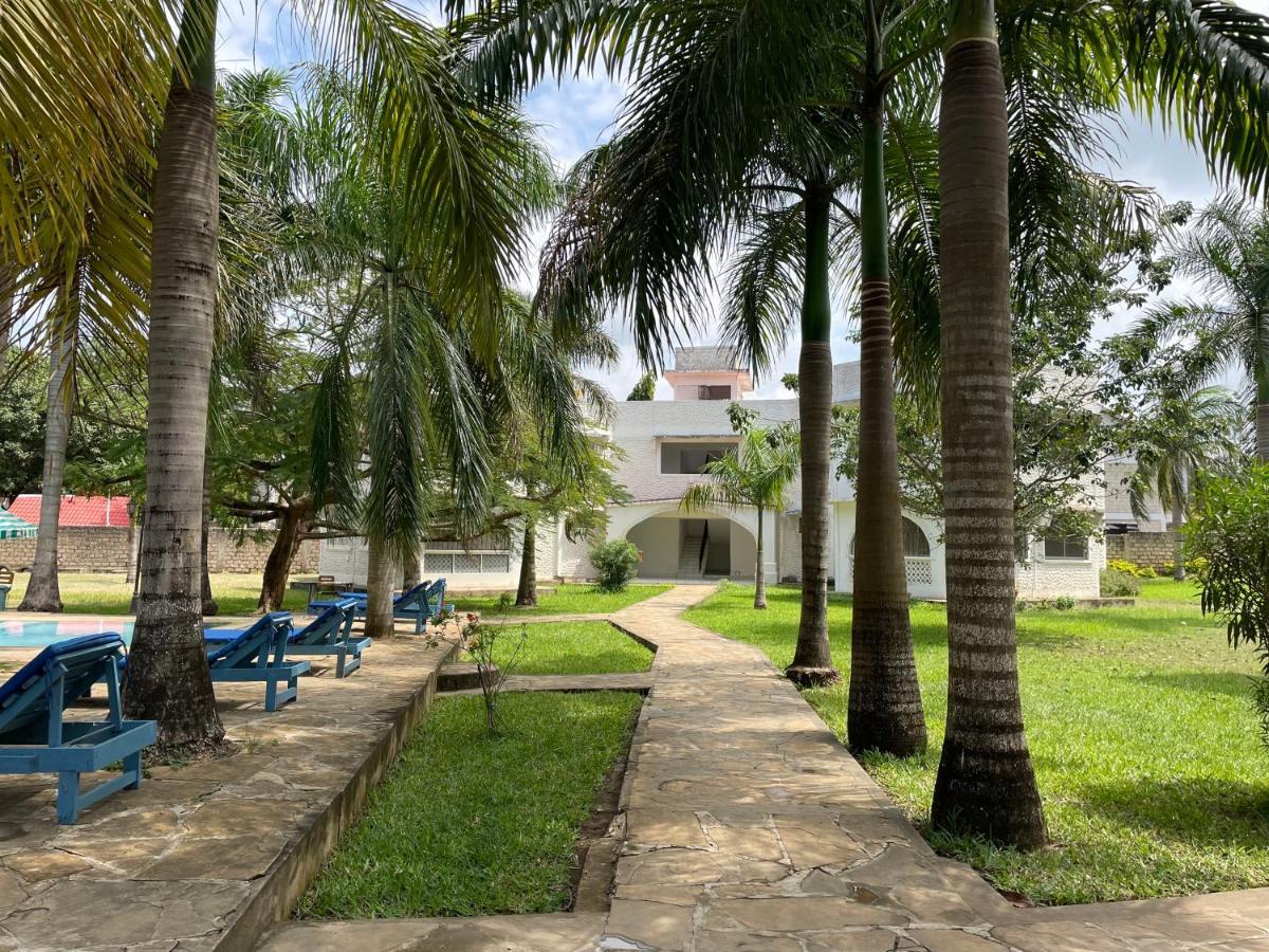 Royal Palms Apartment A4 Mombasa Eksteriør bilde